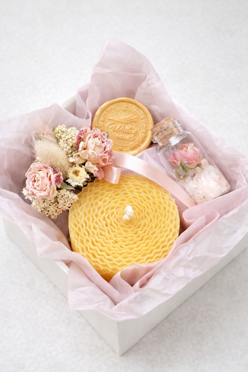 Honeycomb Beeswax Ritual Gift Set